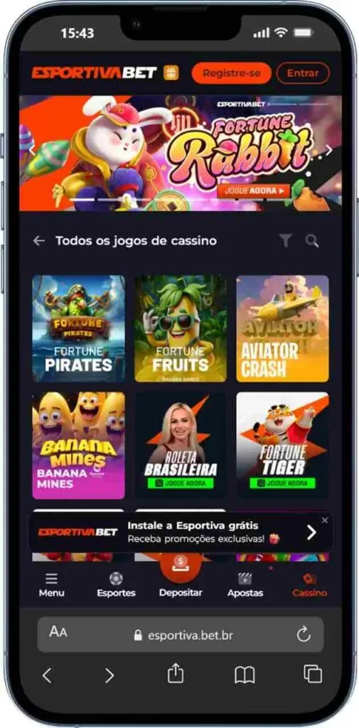 Tela de celular com a prateleira de cassino em grade, capas coloridas de caça-níqueis.